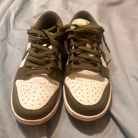 Nike Dunk Low "Olive Green & White - Picture 1 of 3